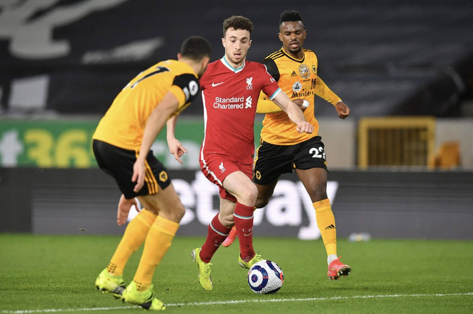 关于南方球队全力以赴，主场铩羽而归计入湖的信息