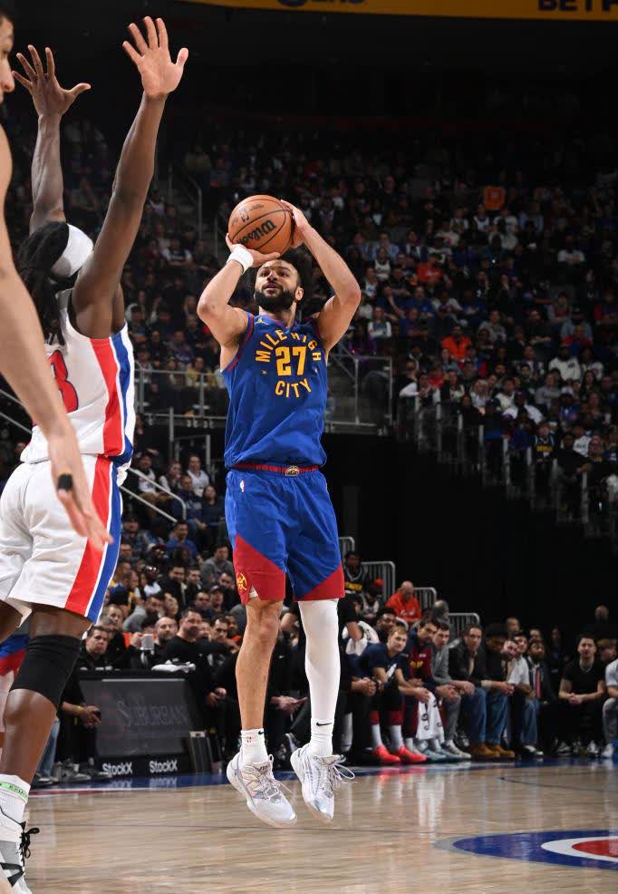 掘金枪手穆雷三分绝杀，战胜雷霆