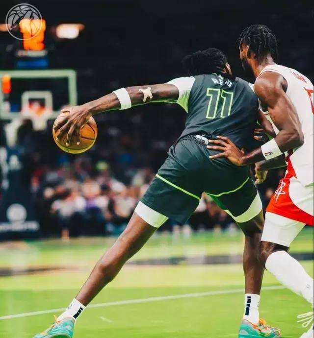 包含狼队后防屡次失误，需加强磨合！的词条