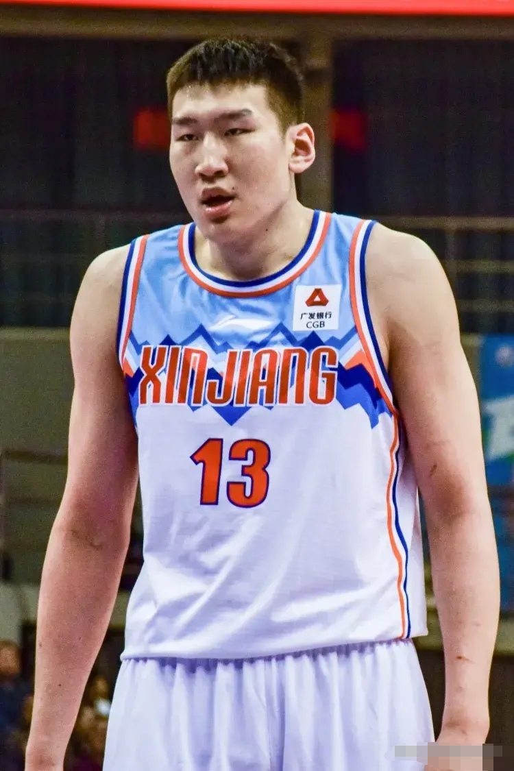 包含“小丁”独揽全场最高得分，成为新疆队得分王的词条
