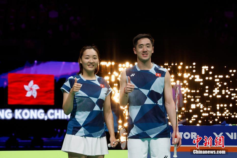 羽毛球混双比赛中，中国选手斩获金牌