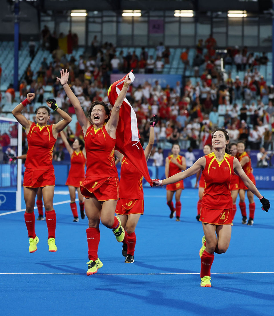 爱游戏亚洲官网-曲棍球比赛精准传球技高一筹的简单介绍