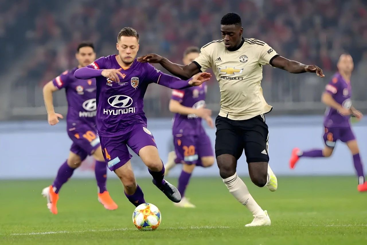 爱游戏中国官网-悉尼FC取得连胜，斩获八强资格