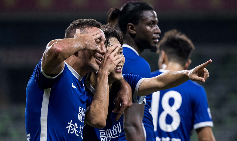 爱游戏官网入口-意甲战队风头正劲，豪取连胜