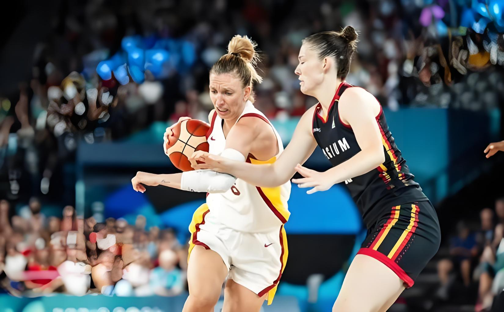 比利时女篮联赛收官战现场火爆